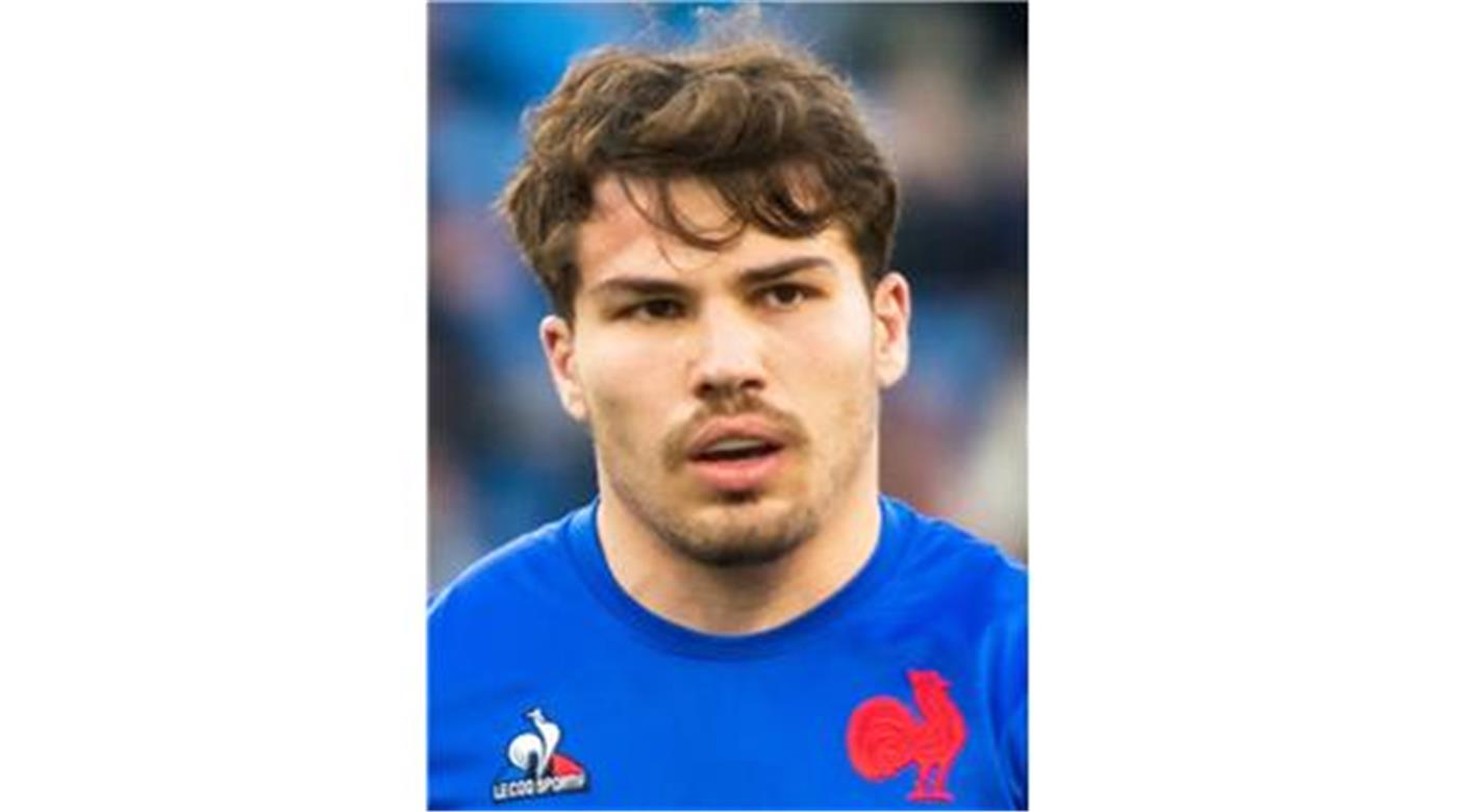 ANTOINE DUPONT: TODOS LOS OJOS DEPOSITADOS EN ÉL