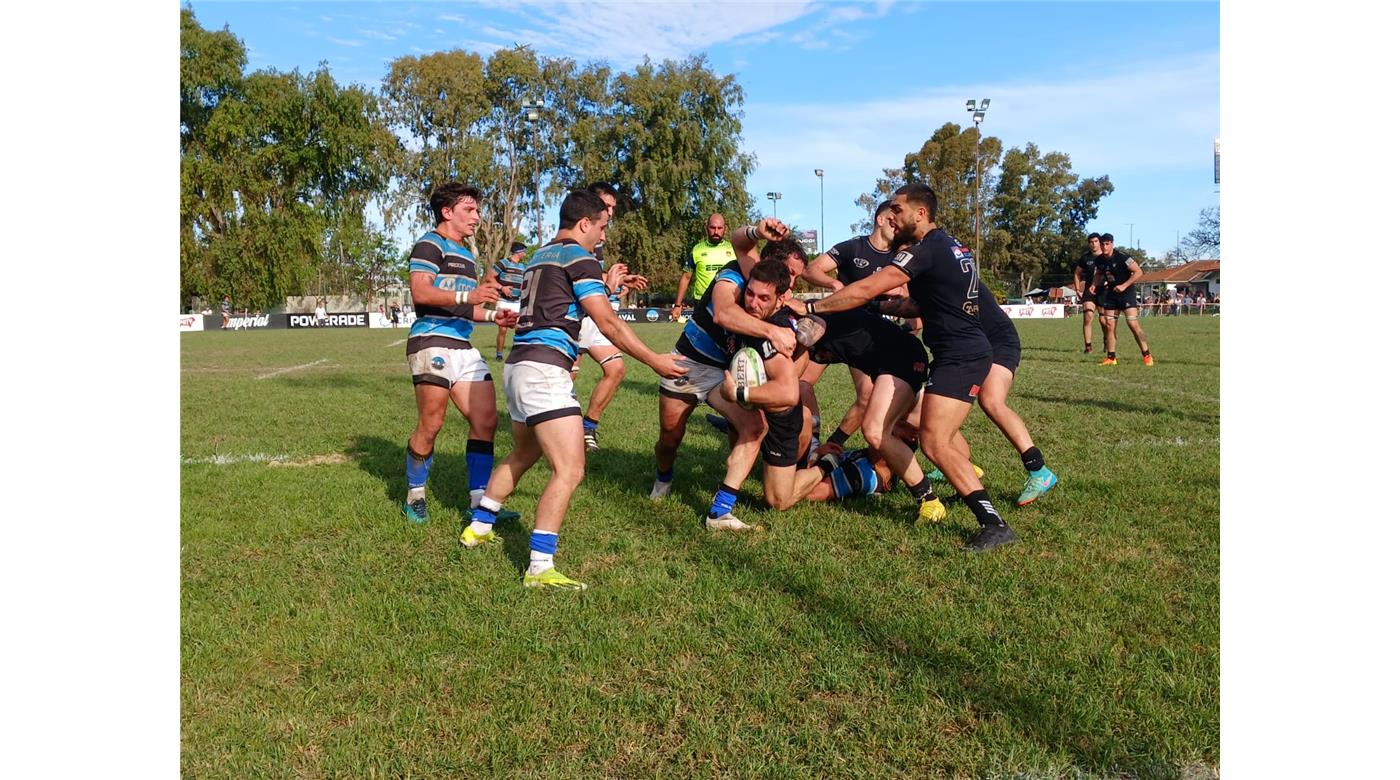 UNIVERSITARIO DE LA PLATA NO SE RINDE, LE GANÓ EN EL FINAL A LICEO NAVAL Y CREE EN EL MILAGRO