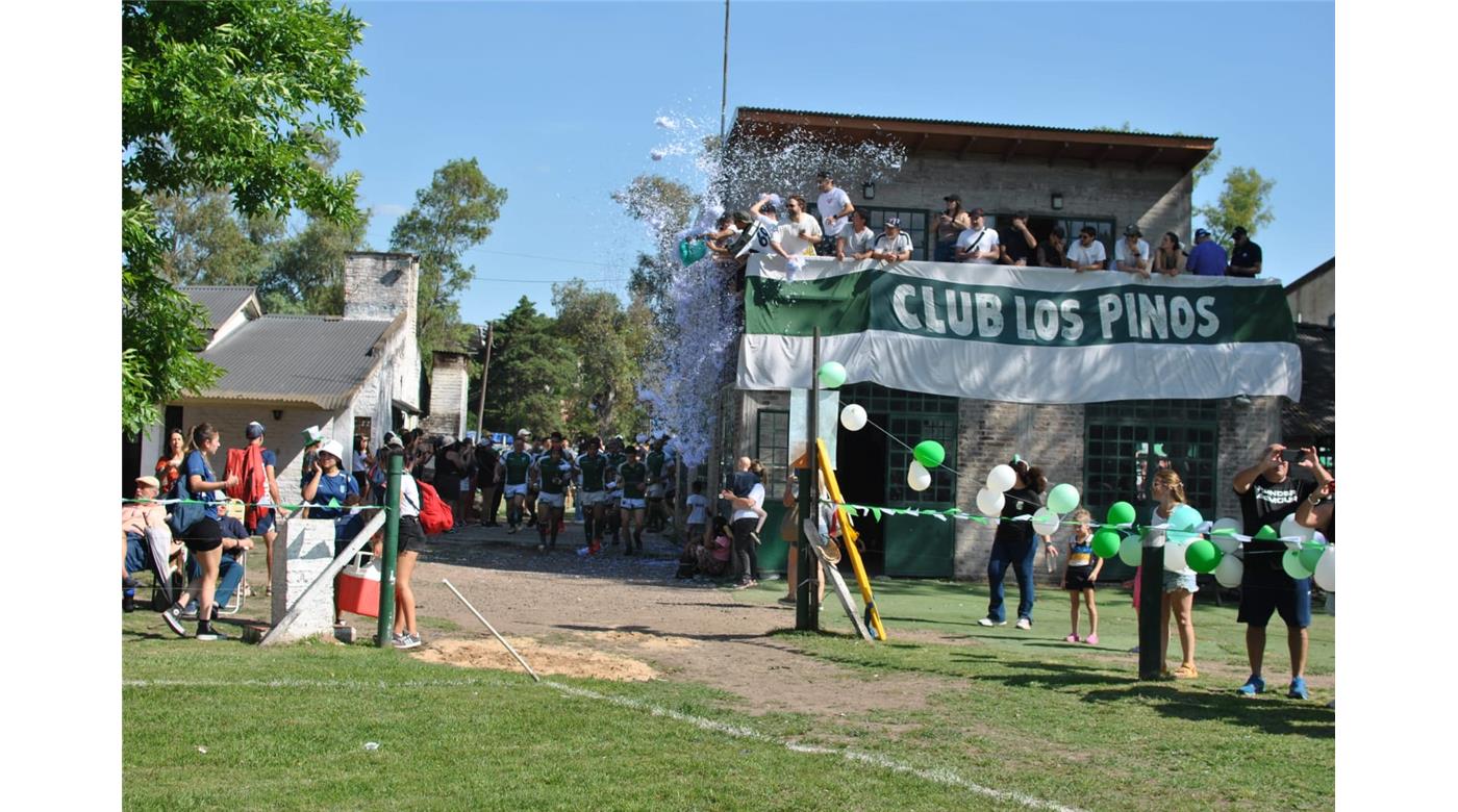 LAS FOTOS DEL TRIUNFO DE LOS PINOS